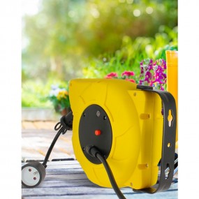 Enrouleur électrique Auto avec terre 16A 3 x 1,5 mm2 11 m SEDEA 047511